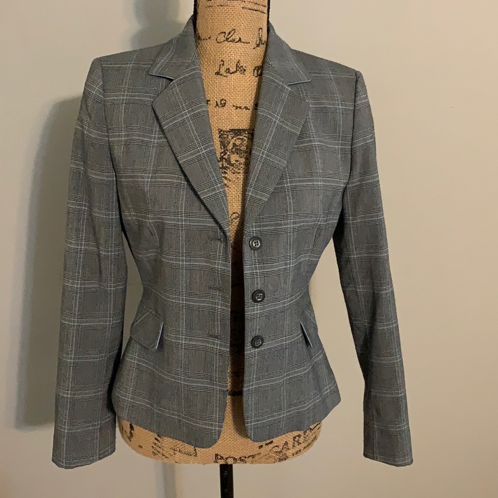 Tahari sz 4 blue plaid suit jacket